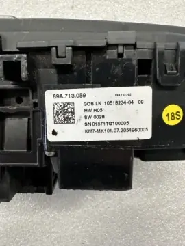 !AUDI Q4 E-TRON PANEL PÁKY ŘAZENÍ 89A713059! | Připraveno k odeslání