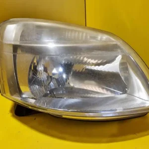PRAVÉ PŘEDNÍ SVĚTLO CITROEN BERLINGO / PEUGEOT PARTNER FACELIFT - 16535 | Speciální nabídka