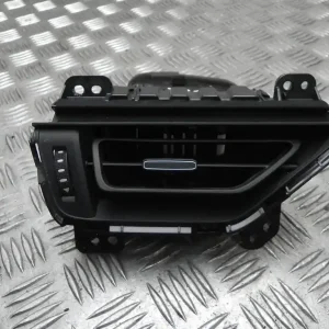 Toyota rav4 Přístrojová deska vzduchové mřížky 5566042090Toyota rav4 Přístrojová deska vzduchové mřížky 5566042090 - Poslední kusy