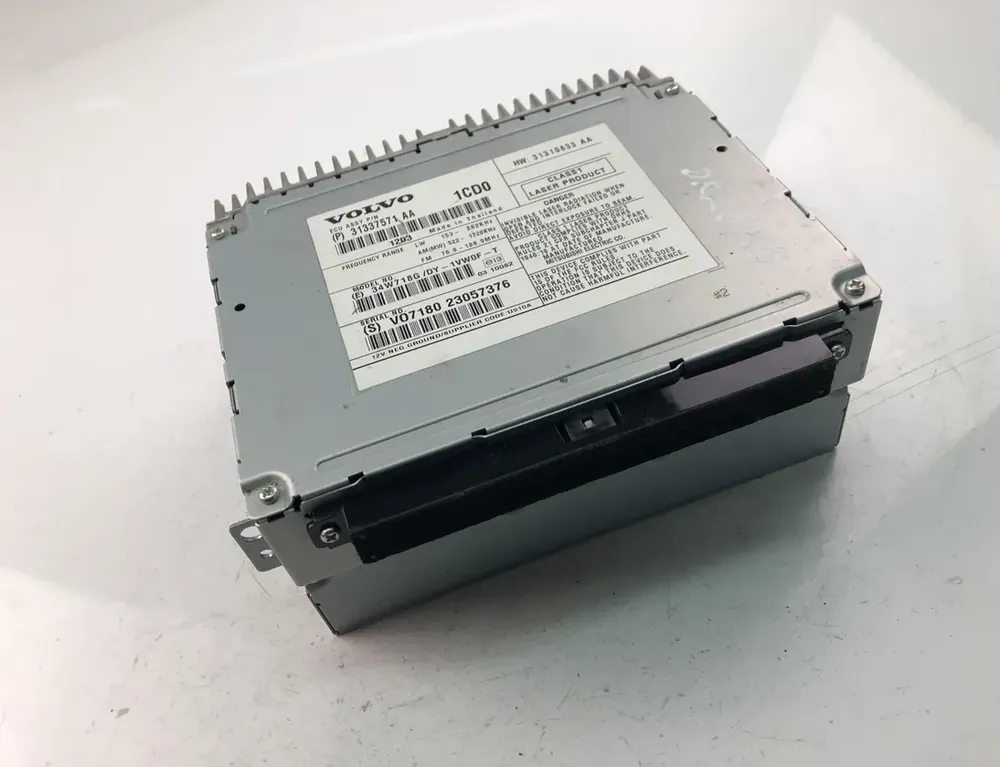 Právě v prodeji - Volvo s60 Hudební přehrávač bez GPS 31337571AA