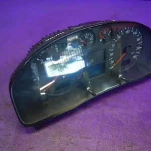 Audi a4 Rychloměr 8d0920900XAudi a4 Rychloměr 8d0920900X | Doprodej