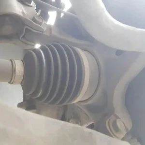 Akční sleva - Hyundai ix35 Pravé přední kolo vřeteno